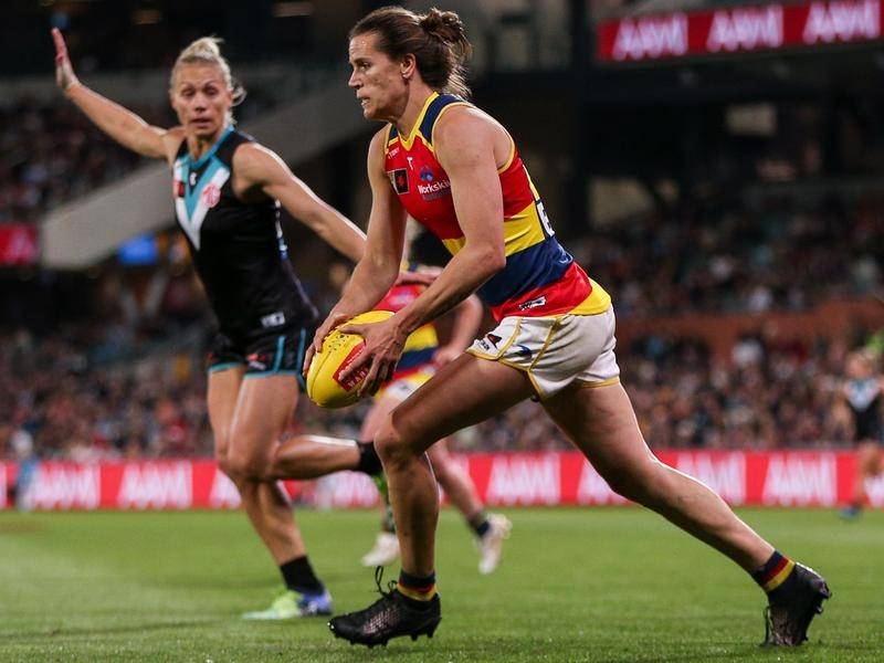 Crows star Randall ruled out of AFLW final